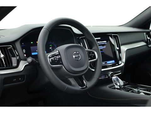 Volvo V60 T6 Recharge Plus Bright | Pano | 4x stoelen verw. | Stuur & voorruit verw. |