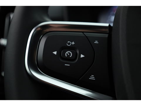 Volvo XC40 T5 Recharge Plus Dark | Pilot assist | Elek. Stoelen | 360cam | H&K | Navi