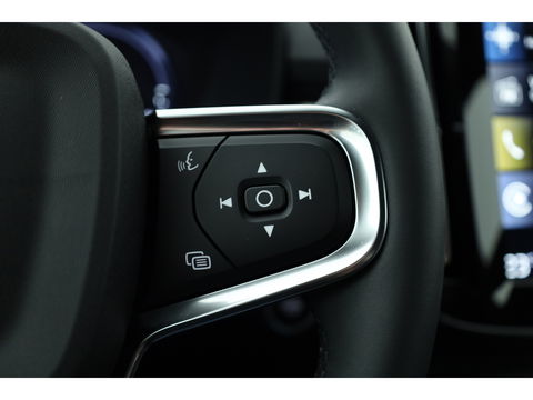 Volvo XC40 T5 Recharge Plus Dark | Pilot assist | Elek. Stoelen | 360cam | H&K | Navi