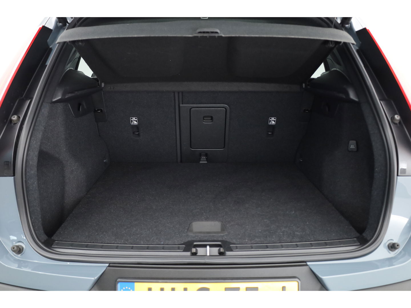Volvo XC40 T5 Recharge Plus Dark | Pilot assist | Elek. Stoelen | 360cam | H&K | Navi
