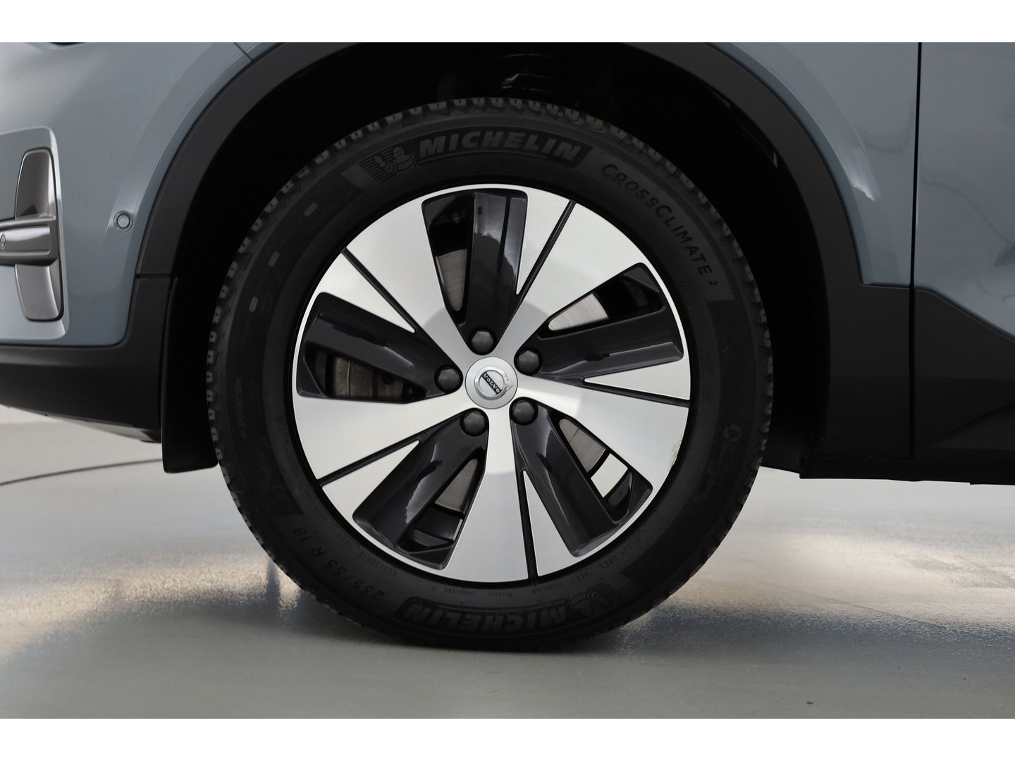 Volvo XC40 T5 Recharge Plus Dark | Pilot assist | Elek. Stoelen | 360cam | H&K | Navi