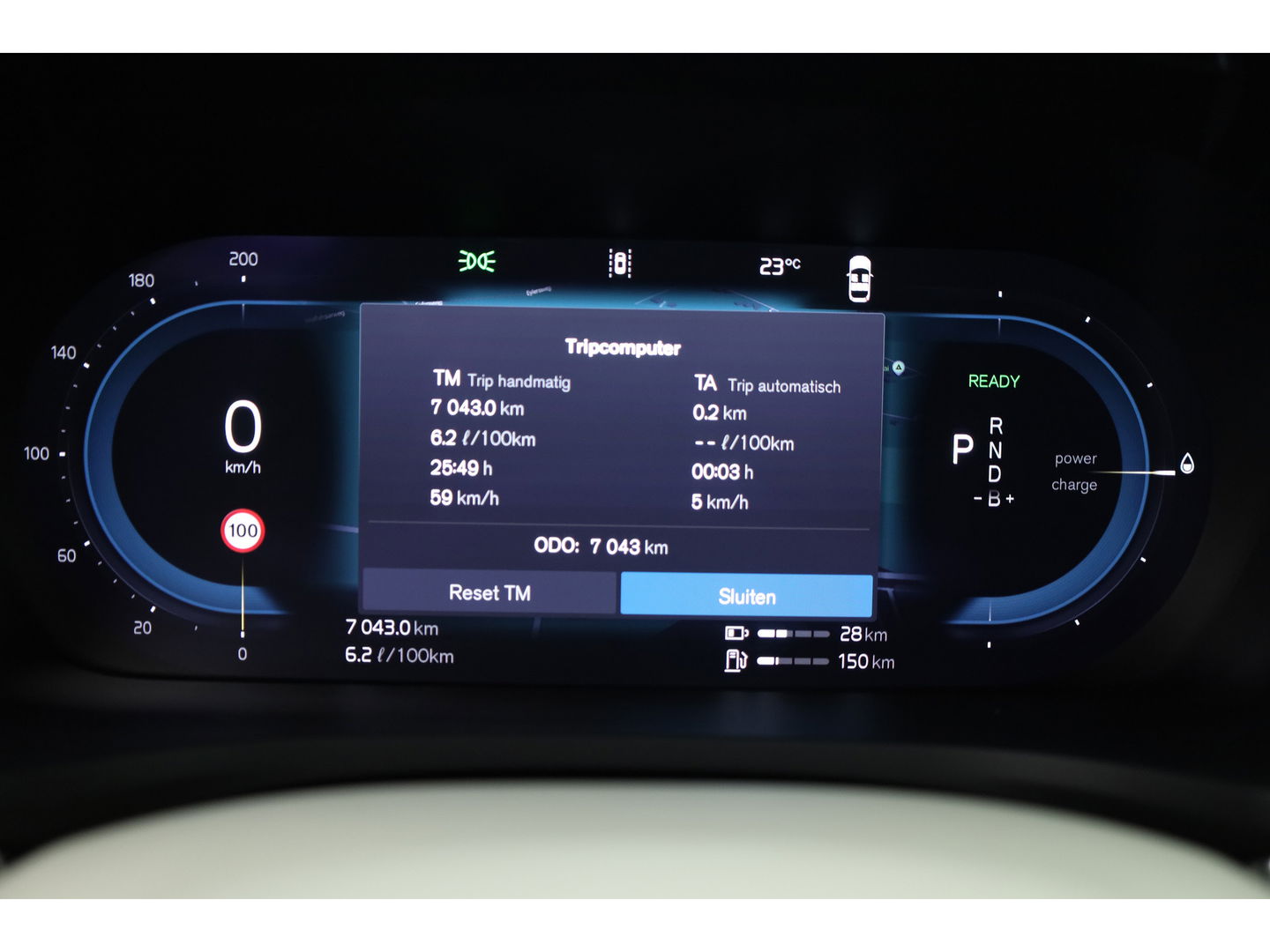 Volvo V60 2.0 T6 Plug-in hybrid AWD Plus Dark | Stuur- & 4x stoelverw. | H&K | Camera | ACC | Blis |