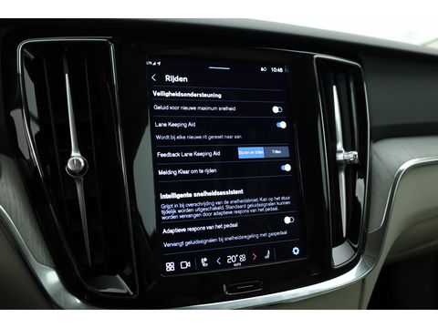 Volvo V60 2.0 T6 Plug-in hybrid AWD Plus Dark | Stuur- & 4x stoelverw. | H&K | Camera | ACC | Blis |