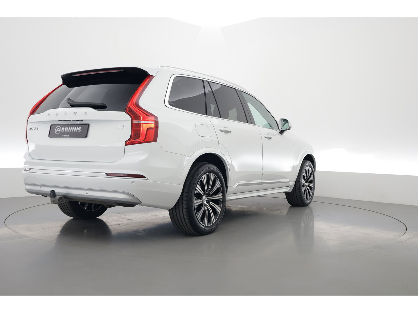 Volvo XC90 2.0 T8 Recharge AWD Inscription |LONG RANGE | Trekhaak | Pano | Blis | ACC | Standkachel|