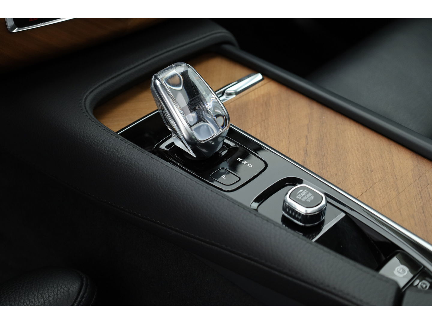 Volvo XC90 2.0 T8 Recharge AWD Inscription |LONG RANGE | Trekhaak | Pano | Blis | ACC | Standkachel|