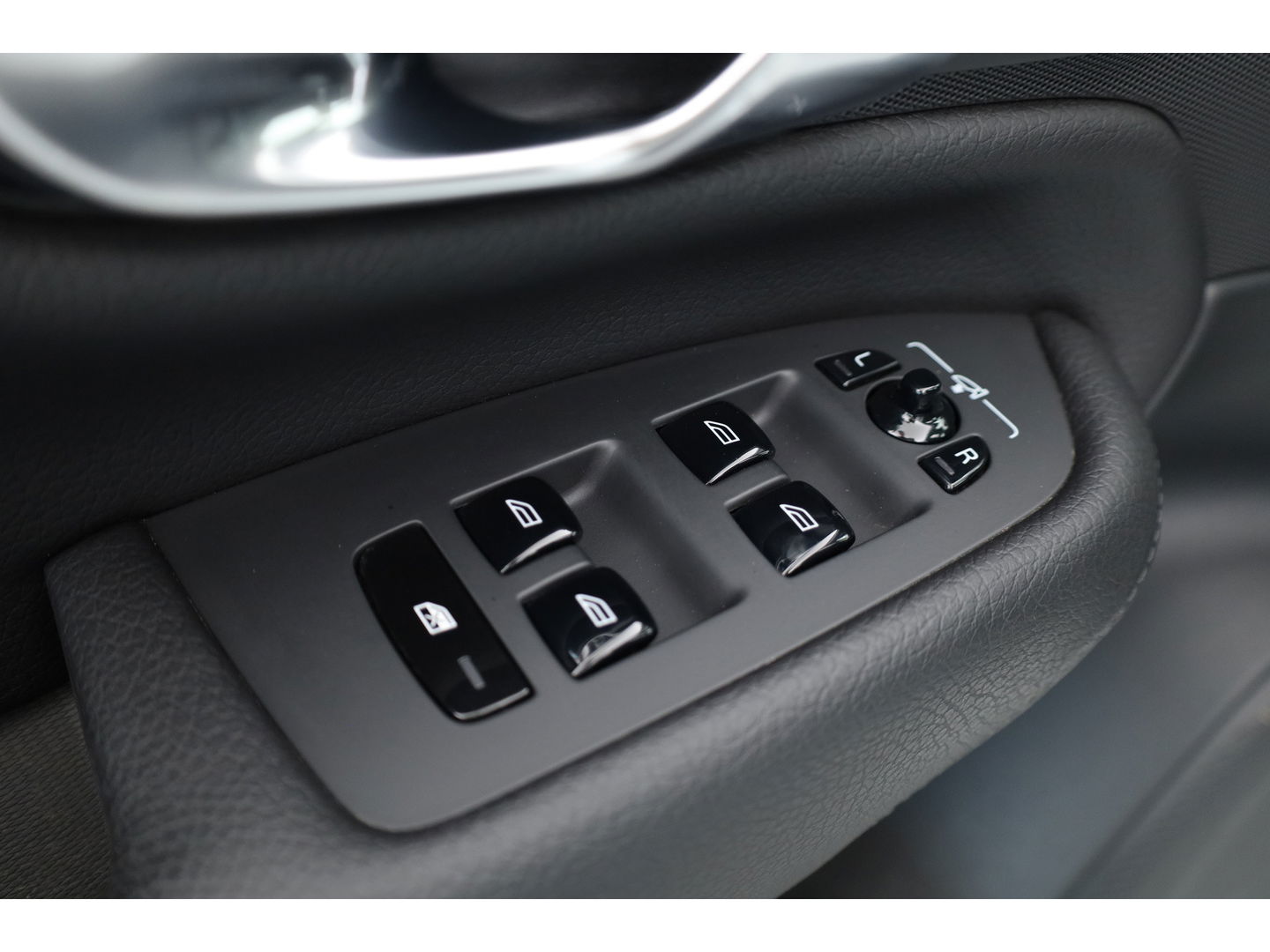 Volvo XC90 2.0 T8 Recharge AWD Inscription |LONG RANGE | Trekhaak | Pano | Blis | ACC | Standkachel|