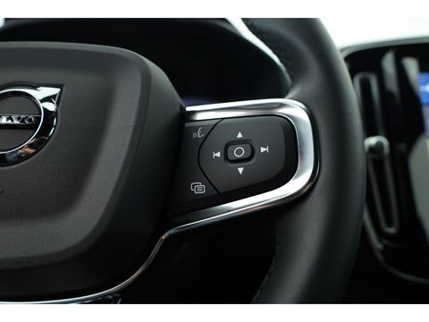 Volvo XC40 1.5 T4 Plug-in hybrid | Facelift | ACC | Blis |  19'' | Stoel + stuurverw. | Camera | PDC V+A |