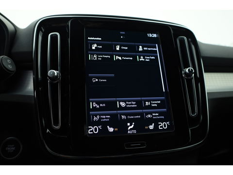 Volvo XC40 1.5 T4 Plug-in hybrid | Facelift | ACC | Blis |  19'' | Stoel + stuurverw. | Camera | PDC V+A |