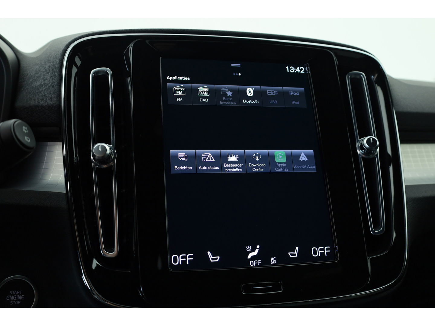 Volvo XC40 1.5 T4 Plug-in hybrid | Facelift | ACC | Blis |  19'' | Stoel + stuurverw. | Camera | PDC V+A |