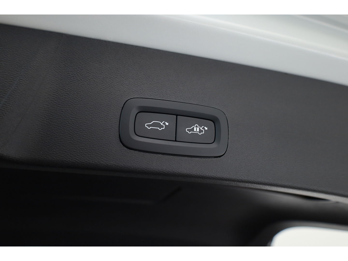 Volvo XC40 1.5 T4 Plug-in hybrid | Facelift | ACC | Blis |  19'' | Stoel + stuurverw. | Camera | PDC V+A |