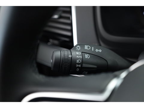 Volvo XC90 2.0 T8 Plug-in hybrid AWD Plus Bright Pano-dak | 360 camera | 21'' | Pilot Assist |
