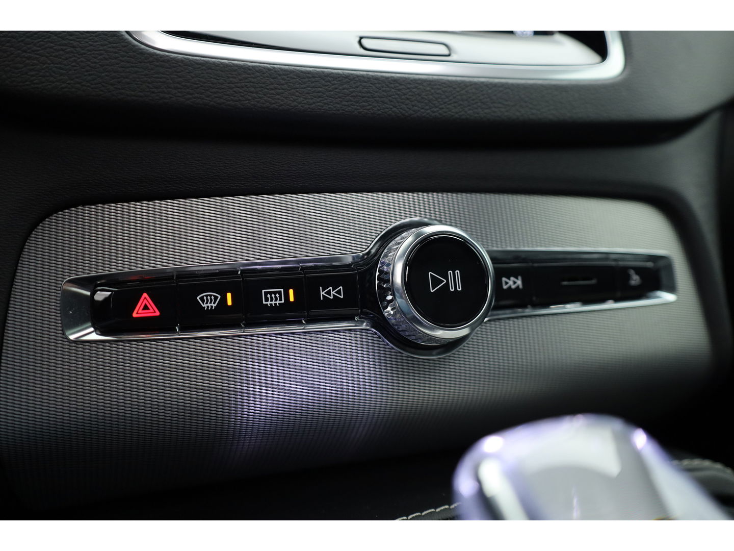 Volvo XC90 2.0 T8 Plug-in hybrid AWD Plus Bright Pano-dak | 360 camera | 21'' | Pilot Assist |