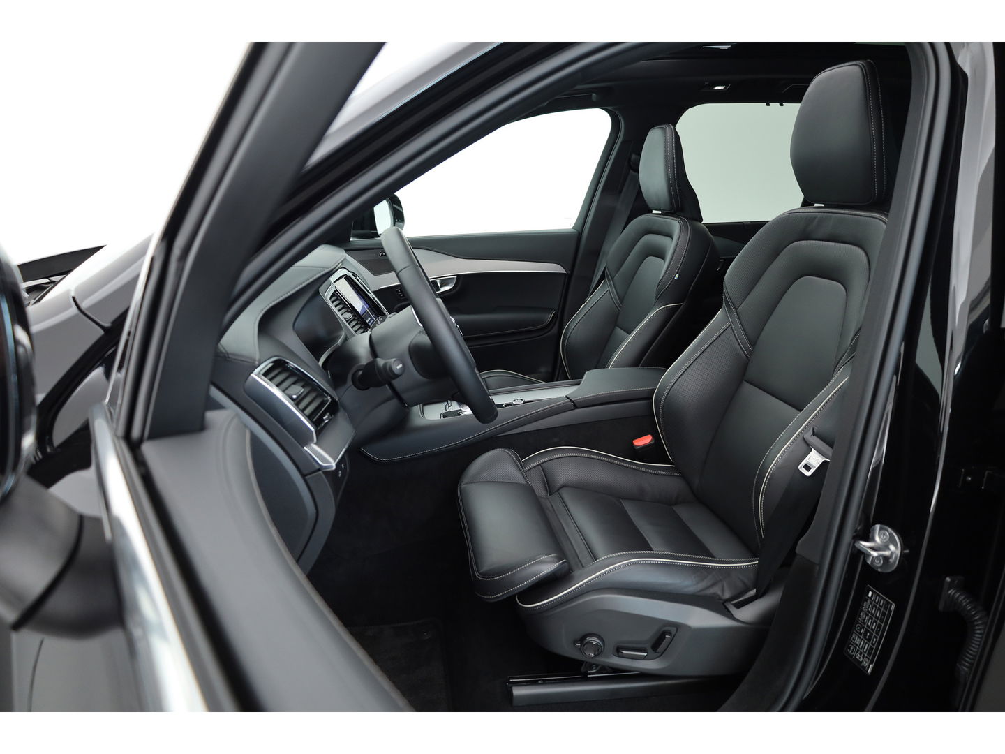 Volvo XC90 2.0 T8 Plug-in hybrid AWD Plus Bright Pano-dak | 360 camera | 21'' | Pilot Assist |