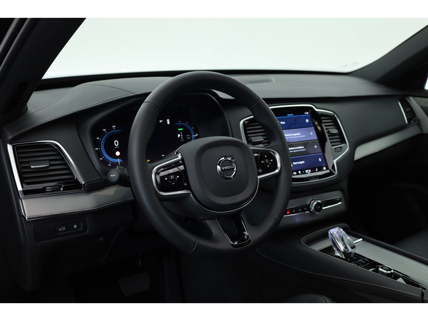 Volvo XC90 2.0 T8 Plug-in hybrid AWD Plus Bright Pano-dak | 360 camera | 21'' | Pilot Assist |