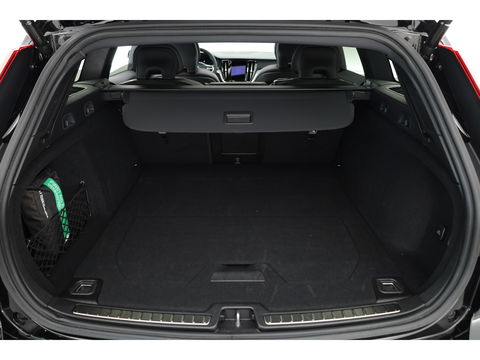 Volvo V60 2.0 B4 Plus Bright | Pano-dak | H&K audio | Trekhaak | Pilot Assist |