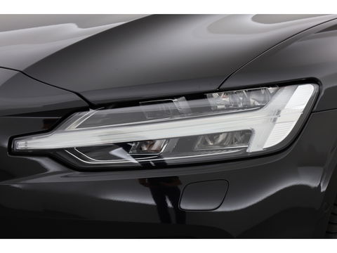 Volvo V60 2.0 B4 Plus Bright | Pano-dak | H&K audio | Trekhaak | Pilot Assist |