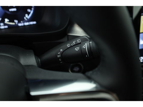 Volvo XC40 1.5 T4 Plug-in hybrid | Facelift | ACC | Blis | Camera | 19'' | Stoel + stuurverw. |