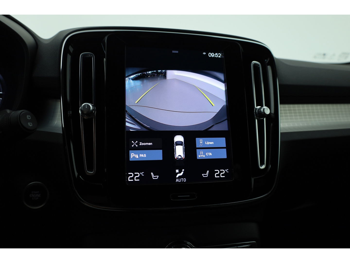 Volvo XC40 1.5 T4 Plug-in hybrid | Facelift | ACC | Blis | Camera | 19'' | Stoel + stuurverw. |