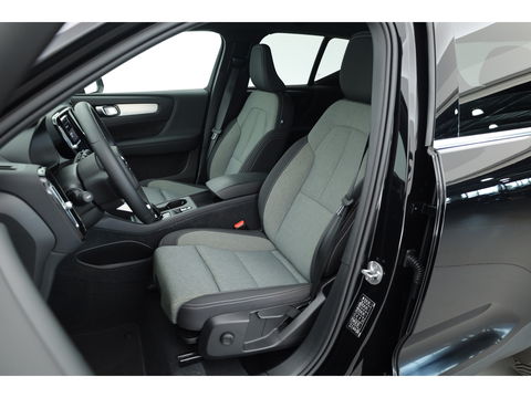 Volvo XC40 1.5 T4 Plug-in hybrid | Facelift | ACC | Blis | Camera | 19'' | Stoel + stuurverw. |