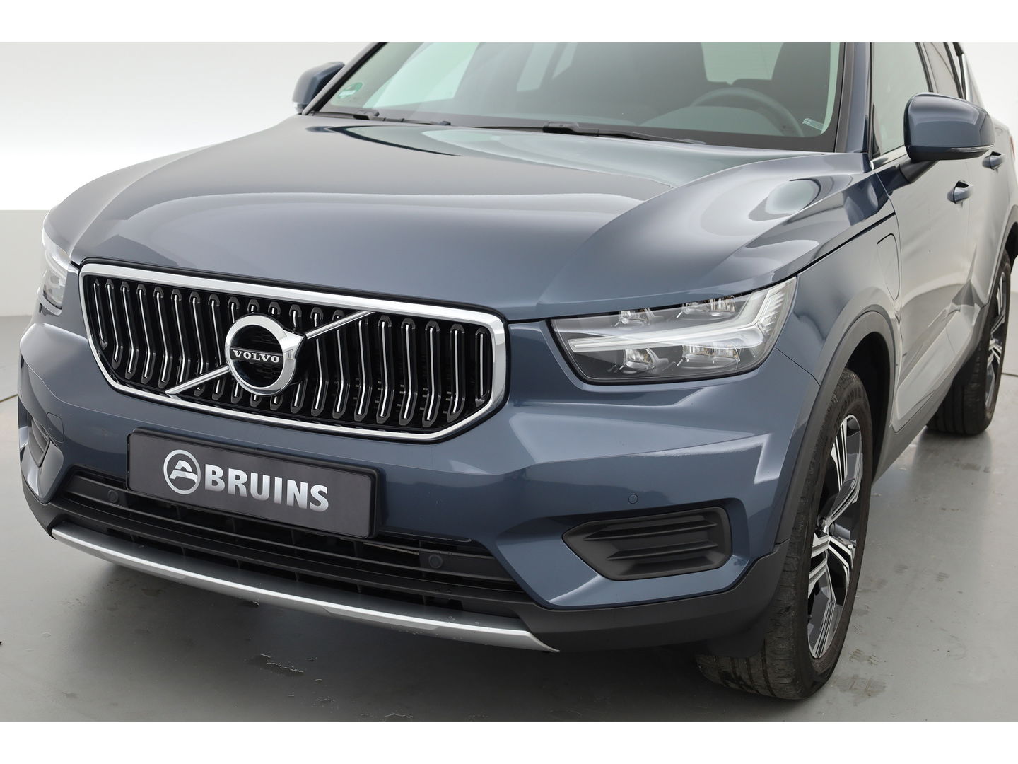 Volvo XC40 1.5 T4 Recharge Inscription Expression | Pano | 19'' | Stoel + stuurverwarming | camera |