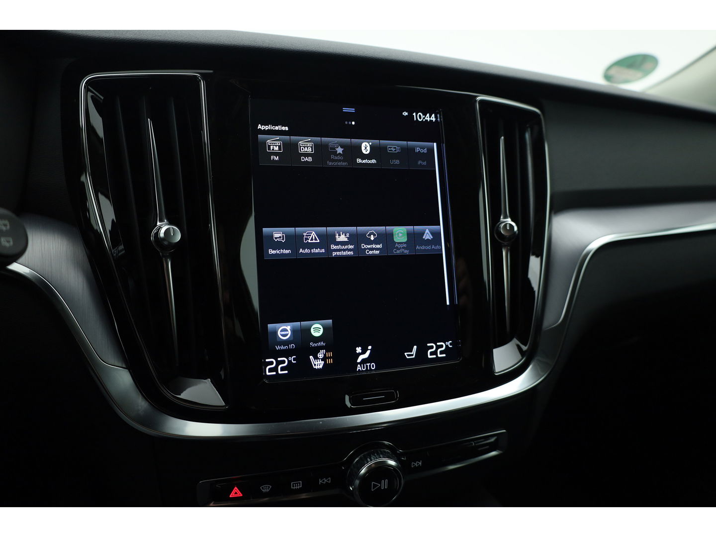 Volvo V60 2.0 T6 Recharge AWD Inscription Expression | Stuur- & 4x Stoelverw. | Camera | Apple Carplay |