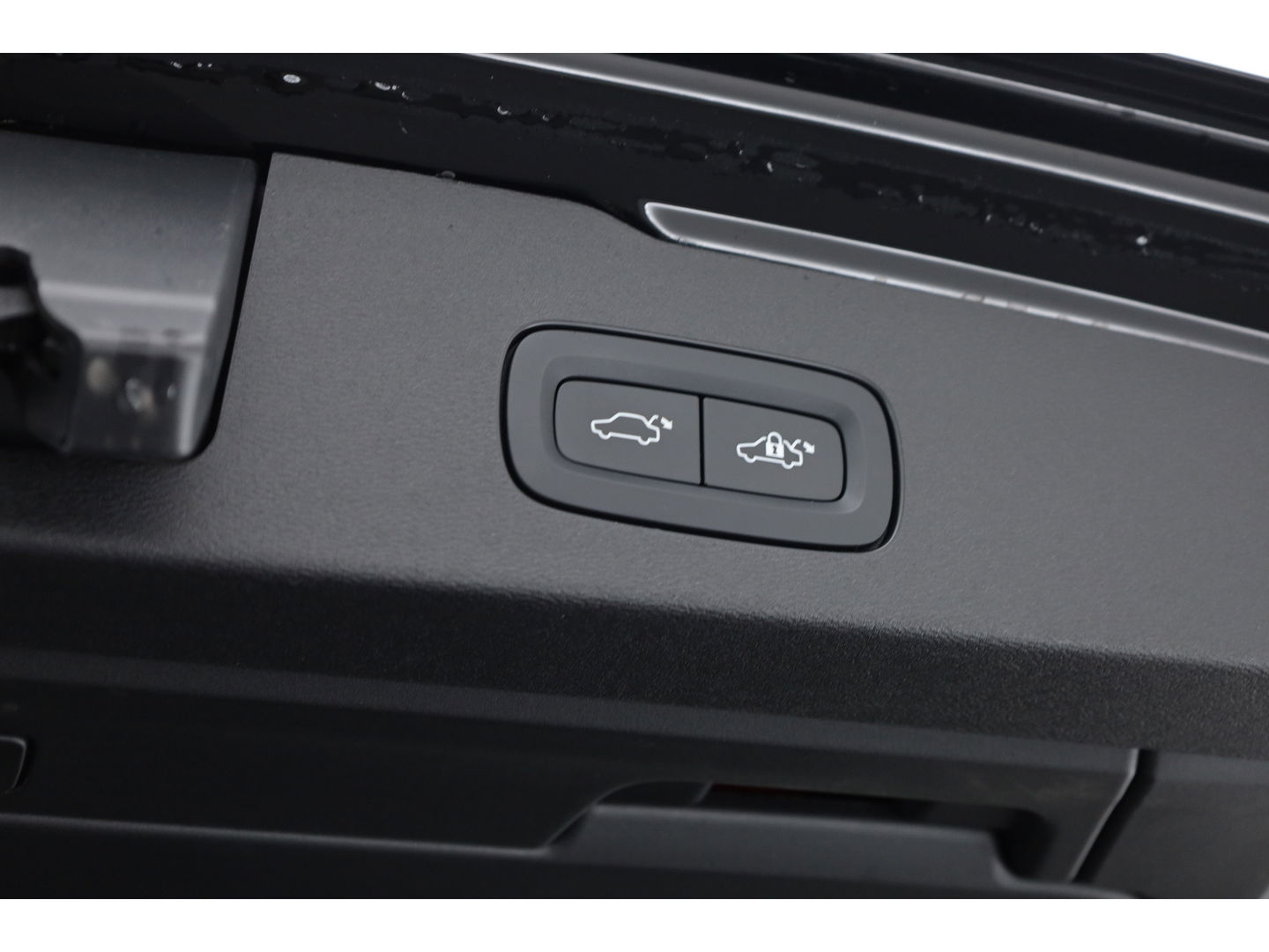 Volvo V60 2.0 T6 Recharge AWD Inscription Expression | Stuur- & 4x Stoelverw. | Camera | Apple Carplay |