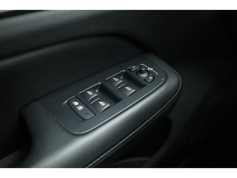 Volvo V60 2.0 T6 Recharge AWD Inscription Expression | Stuur- & 4x Stoelverw. | Camera | Apple Carplay |