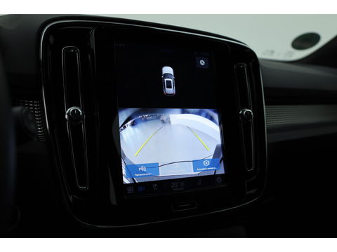 Volvo XC40 2.0 B3 Core | Elek. verst. stoelen | Stoel + stuurverw. |  Camera |