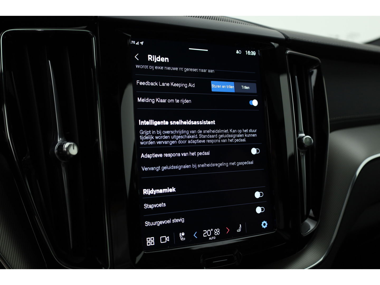 Volvo XC60 2.0 T8 AWD Polestar Engineered | Full Option | Bowers & Wilkins | 22'' | Trekhaak | Öhlins | 360 camera |