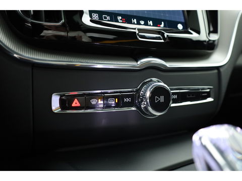 Volvo XC60 2.0 T8 AWD Polestar Engineered | Full Option | Bowers & Wilkins | 22'' | Trekhaak | Öhlins | 360 camera |