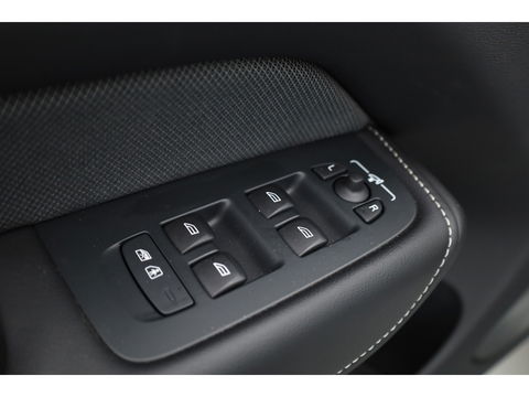Volvo XC60 2.0 T8 AWD Polestar Engineered | Full Option | Bowers & Wilkins | 22'' | Trekhaak | Öhlins | 360 camera |