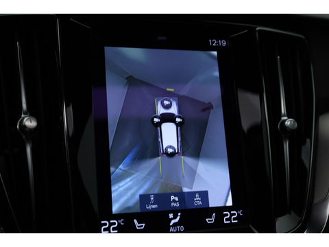 Volvo V60 2.0 B4 R-Design | Pano-dak | Head-up | 360 camera | H&K Audio | ACC | Blis |