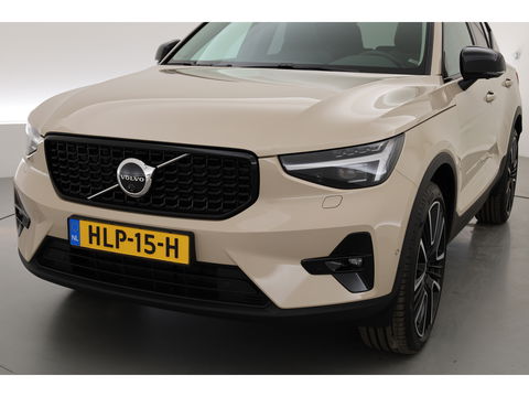 Volvo XC40 2.0 B4 Ultra Dark | Pano | Matrix LED | 360cam | 21'' | Pilot Assist | H&K