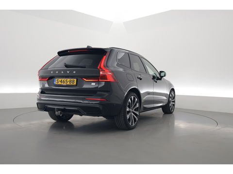 Volvo XC60 2.0 T8 Plug-in hybrid AWD Ultimate Dark | Luchtvering | Pano | B&W audio  | Head-up | Trekhaak | 360 camera