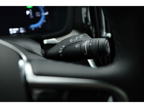Volvo V60 T6 Recharge Plus Bright | Trekhaak | 360 camera | 4x stoel- + stuurverw. | H&K audo |