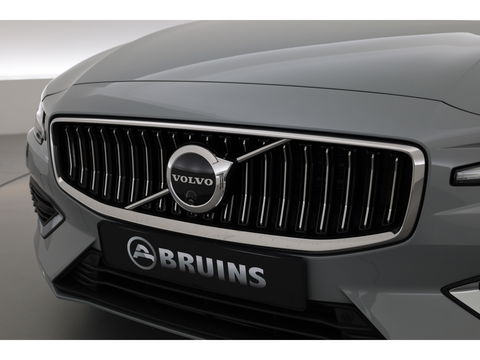 Volvo V60 T6 Recharge Plus Bright | Trekhaak | 360 camera | 4x stoel- + stuurverw. | H&K audo |