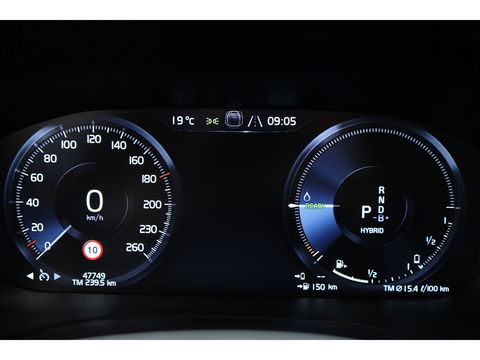Volvo XC60 2.0 T6 Plug-in hybrid AWD Inscription | Pano-dak | Trekhaak | Head-up | H&K audio | 360 camera | Stuur+Stoelverw. + koeling |