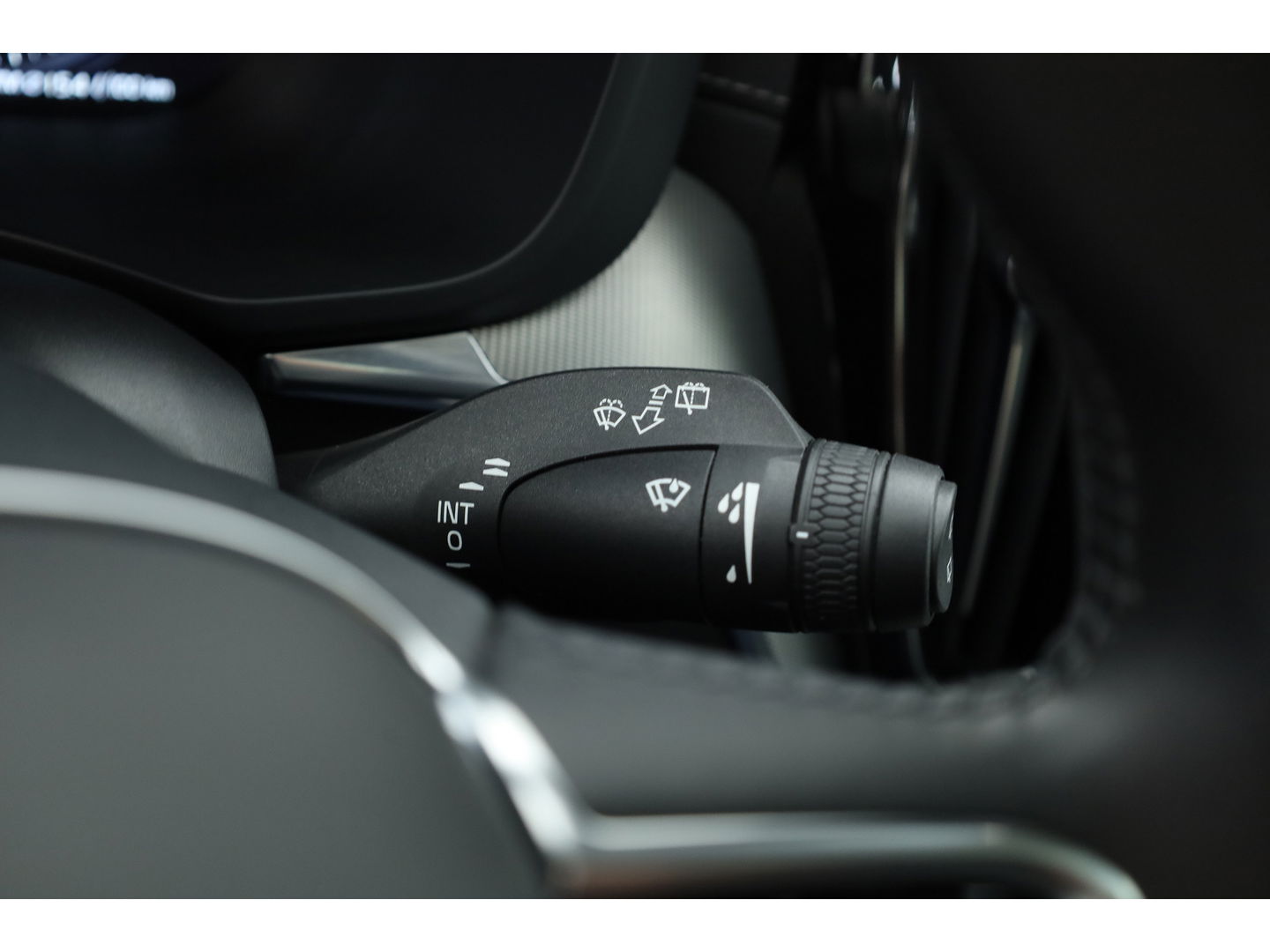 Volvo XC60 2.0 T6 Plug-in hybrid AWD Inscription | Pano-dak | Trekhaak | Head-up | H&K audio | 360 camera | Stuur+Stoelverw. + koeling |