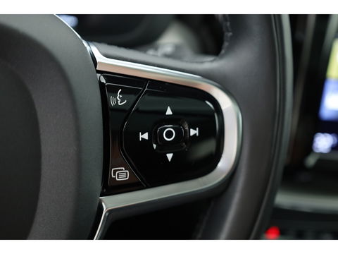 Volvo XC60 2.0 T6 Plug-in hybrid AWD Inscription | Pano-dak | Trekhaak | Head-up | H&K audio | 360 camera | Stuur+Stoelverw. + koeling |