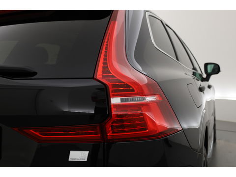 Volvo XC60 2.0 T6 Plug-in hybrid AWD Inscription | Pano-dak | Trekhaak | Head-up | H&K audio | 360 camera | Stuur+Stoelverw. + koeling |