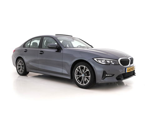 BMW 3-serie 320i Executive Edition Sport-Line Aut. *PANO | LEATHER-MICROFIBRE | FULL-LED | DIGI-COCKPIT | SPORT-SEATS | HIFI-SOUND | NAVI-FULLMAP | AMBIENT-LIGHT | ECC | CARPLAY | DAB | PDC | CRUISE | 17''ALU*