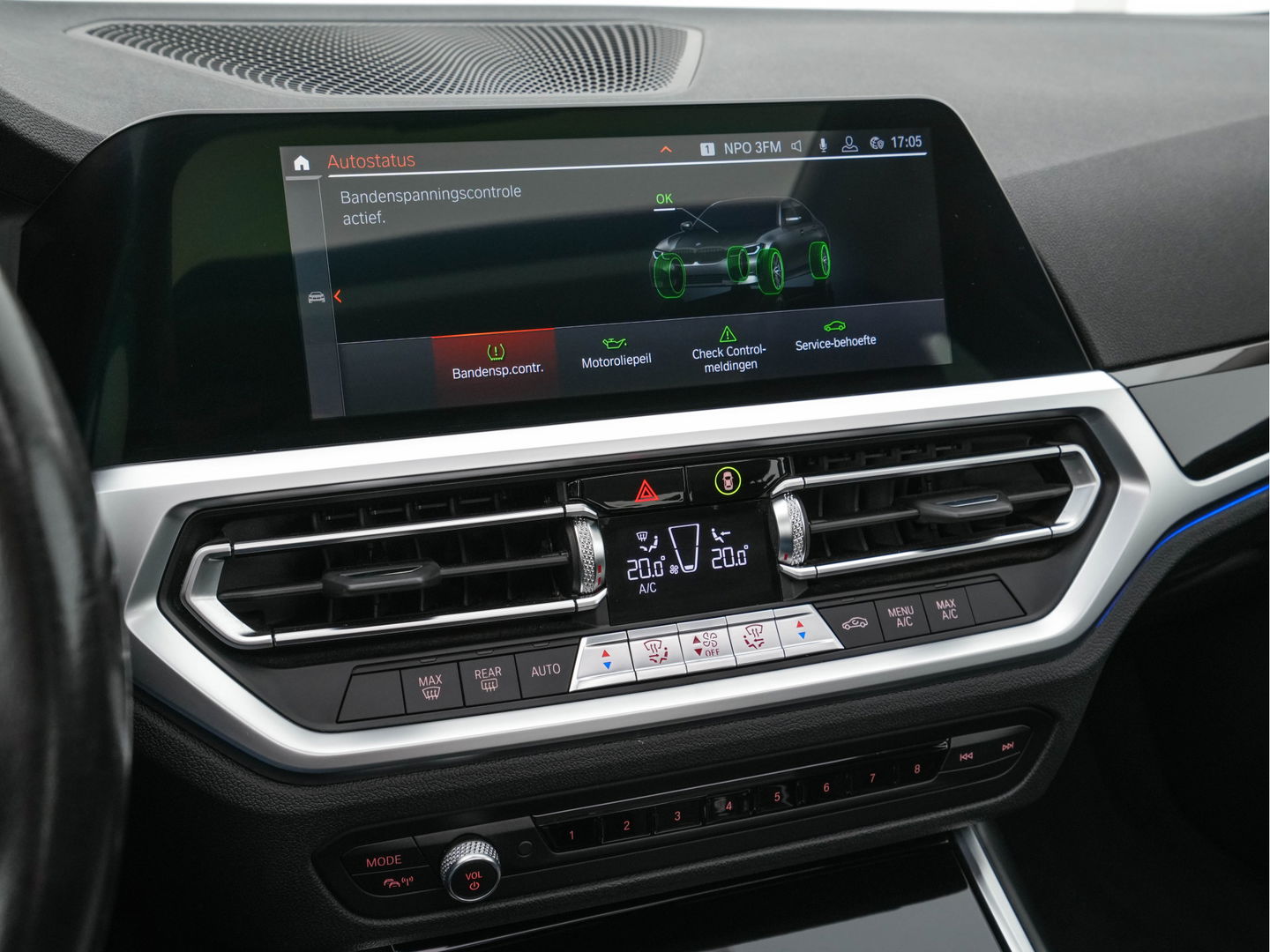 BMW 3-serie 320i Executive Edition Sport-Line Aut. *PANO | LEATHER-MICROFIBRE | FULL-LED | DIGI-COCKPIT | SPORT-SEATS | HIFI-SOUND | NAVI-FULLMAP | AMBIENT-LIGHT | ECC | CARPLAY | DAB | PDC | CRUISE | 17''ALU*