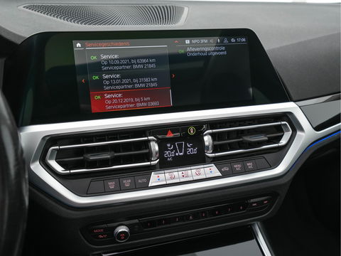 BMW 3-serie 320i Executive Edition Sport-Line Aut. *PANO | LEATHER-MICROFIBRE | FULL-LED | DIGI-COCKPIT | SPORT-SEATS | HIFI-SOUND | NAVI-FULLMAP | AMBIENT-LIGHT | ECC | CARPLAY | DAB | PDC | CRUISE | 17''ALU*