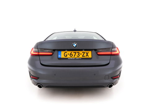 BMW 3-serie 320i Executive Edition Sport-Line Aut. *PANO | LEATHER-MICROFIBRE | FULL-LED | DIGI-COCKPIT | SPORT-SEATS | HIFI-SOUND | NAVI-FULLMAP | AMBIENT-LIGHT | ECC | CARPLAY | DAB | PDC | CRUISE | 17''ALU*