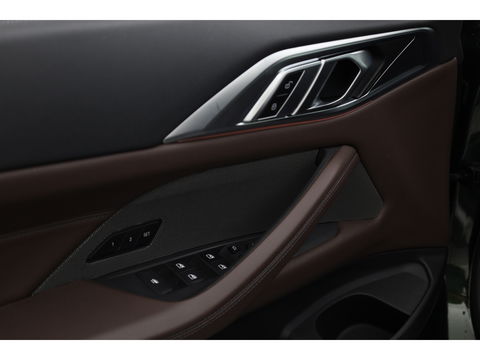 BMW 4 Serie Cabrio M440i xDrive 374pk | HUD | Harman/Kardon | Laser | Stoel/Stuur/Nekverw. | 360cam
