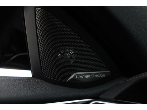 BMW 4 Serie Cabrio M440i xDrive 374pk | HUD | Harman/Kardon | Laser | Stoel/Stuur/Nekverw. | 360cam