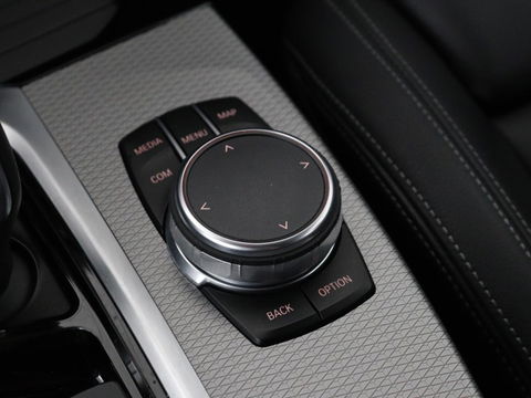BMW X3 xDrive20i High Executive | M Sport | Leder | Stoelverwarming | Camera | Live Cockpit | Full LED | Sportstoelen | Navigatie | DAB