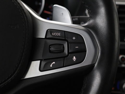 BMW X3 xDrive20i High Executive | M Sport | Leder | Stoelverwarming | Camera | Live Cockpit | Full LED | Sportstoelen | Navigatie | DAB