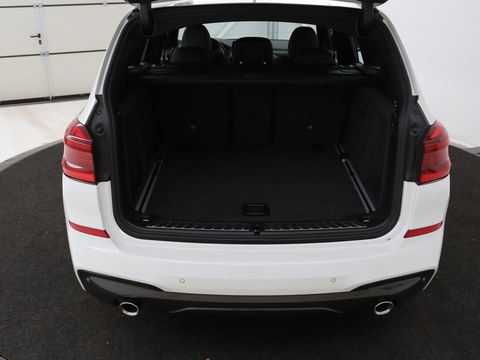 BMW X3 xDrive20i High Executive | M Sport | Leder | Stoelverwarming | Camera | Live Cockpit | Full LED | Sportstoelen | Navigatie | DAB