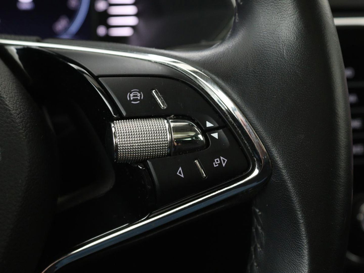 Škoda Superb 1.4 TSI iV Business Edition Plus | Panoramadak | Virtual Cockpit | Stoelverwarming | Camera | Carplay | Full LED | Memory | Navigatie | Parkeerhulp